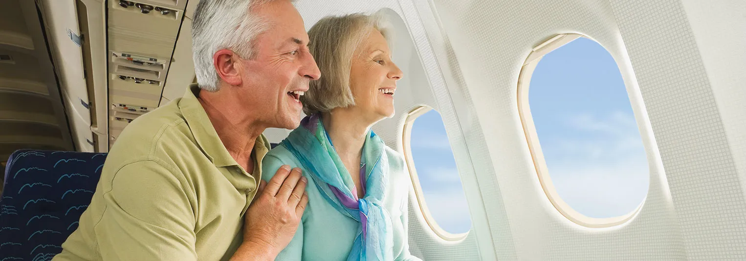 banner-senior-travel-guide-how-to-travel-comfortably-and-save-on-flights-1